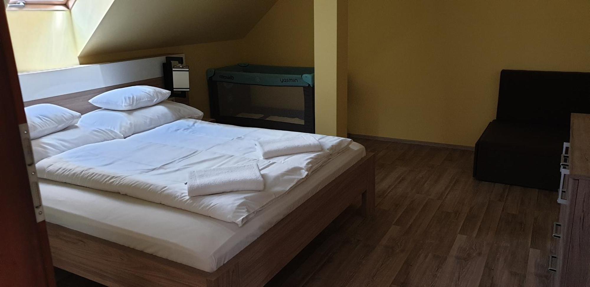 Szabo Lux Apartman Sarvar Luaran gambar